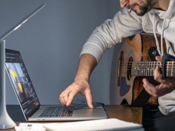 Cómo la Inteligencia Artificial puede Enriquecer la Creatividad de los Estudiantes en la Educación Musical en Instituciones de Educación Superior 10