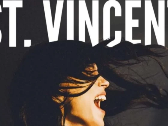 St Vincent tiene nuevo single, DOA