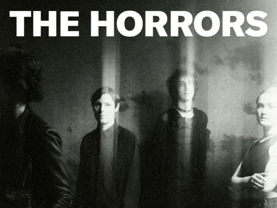 The Horrors reivindican su relevancia en un concierto hipnótico y fugaz en Madrid