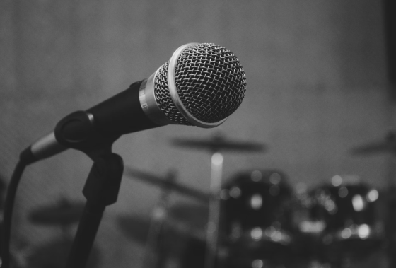 Las canciones más conocidas de los anuncios de verano de Estrella Damm 5