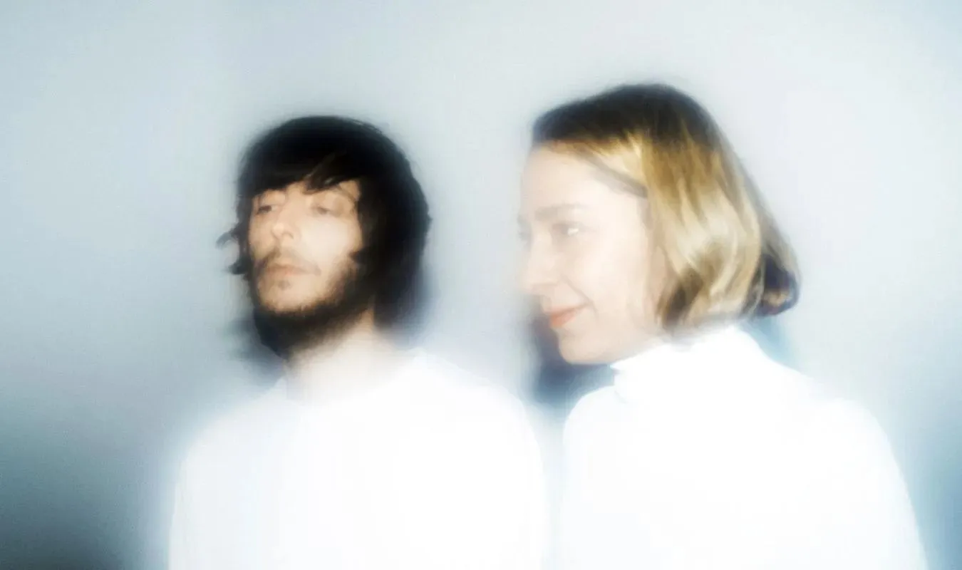 Rufus T. Firefly en el Tributo a Triángulo de Amor Bizarro 1 Rufus T. Firefly en el Tributo a Triángulo de Amor Bizarro