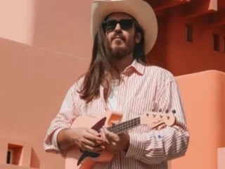 Carlos Sadness estrena el single "La Vida Perfecta"