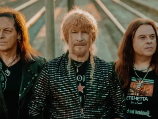 Weekend Beach Festival anuncia a la mítica banda de rock andaluz, Medina Azahara