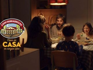 Anuncio Casa Tarradellas 2025 – Actores, protagonista y todo sobre la campaña “Me piro” 9 Anuncio Casa Tarradellas 2025 – Actores, protagonista y todo sobre la campaña “Me piro”