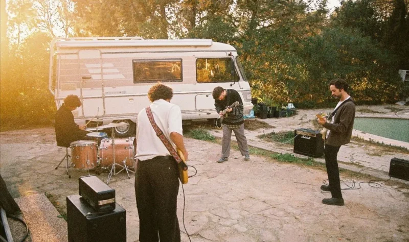 5 Modelo de Respuesta Polar estrenan "Una Ilusión"