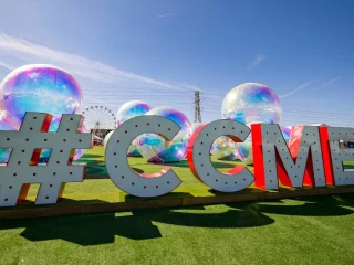 Melendi, Wisin, YSY A y Ruslana se incorporan al cartel de Coca-Cola Music Experience 2026 3 Melendi, Wisin, YSY A y Ruslana se incorporan al cartel de Coca-Cola Music Experience 2026 2 Las mejores canciones de Siloé